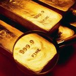 黄金投资是买银行的还是金店的？